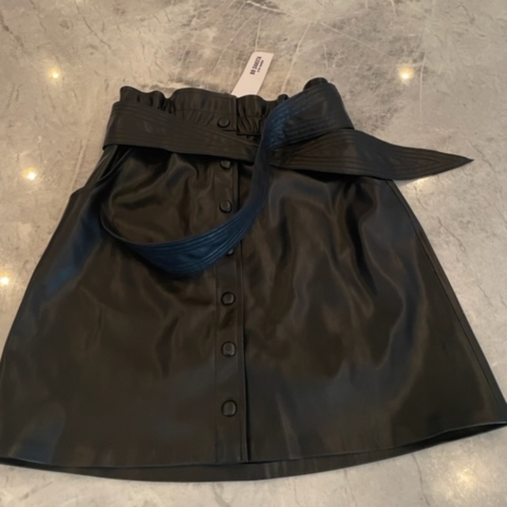 Steve Madden Black faux leather skirt